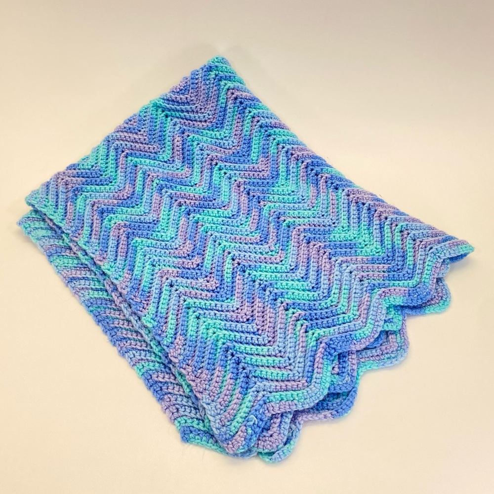 Mermaid Ripple Afghan SpaceDye ZigZag Handmade Crochet Lap Blanket 35x41 Pastel